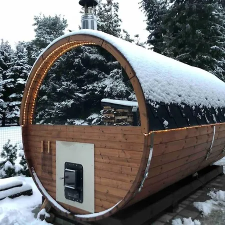 Hof-idyll Mit Fasssauna / Spielplatz Fuer Kids Apartment Weisswasser