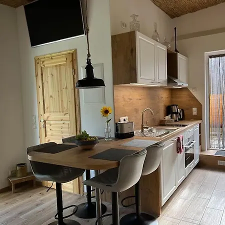 Hof-idyll Mit Fasssauna / Spielplatz Fuer Kids Apartman