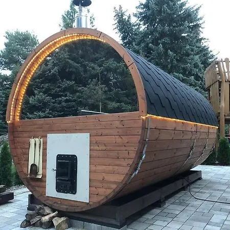 Hof-idyll Mit Fasssauna / Spielplatz Fuer Kids * Weißwasser