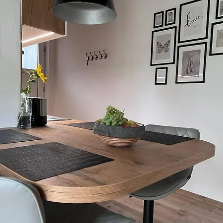 Hof-idyll Mit Fasssauna / Spielplatz Fuer Kids Apartman