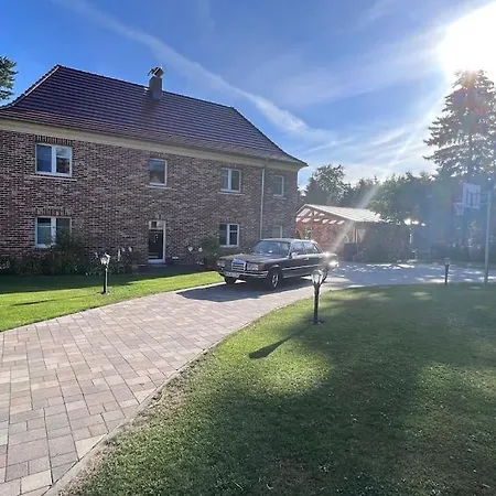 Hof-idyll Mit Fasssauna / Spielplatz Fuer Kids Apartment Weisswasser