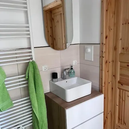 Hof-idyll Mit Fasssauna / Spielplatz Fuer Kids Weißwasser